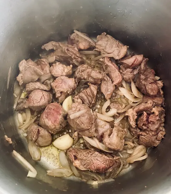 Boeuf saisi dans la casserole