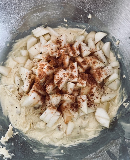 Pâte pour le Gateaux moelleux poires, noix et cannelle BIO