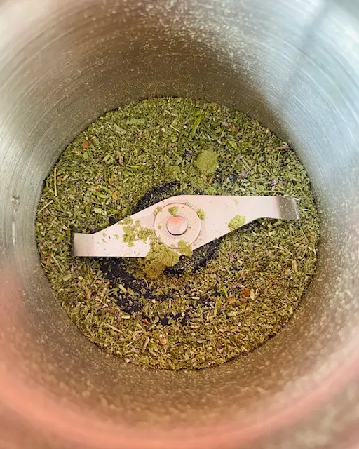 Herbes aromatiques BIO mixées pour poulet rôti