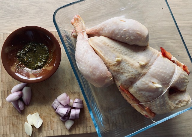 Poulet aillé et préparation pour assaisonnement