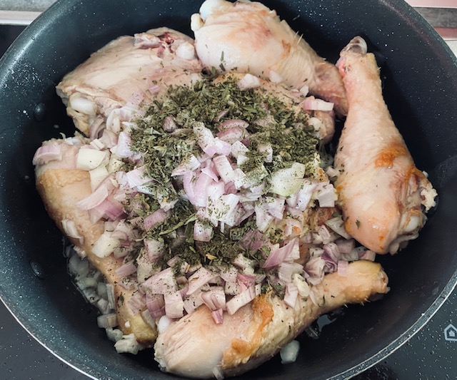 Cuisson du poulet avec le mélange d'aromates BIO