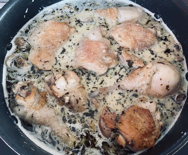 Poulet dans la sauce à l'estragon BIO