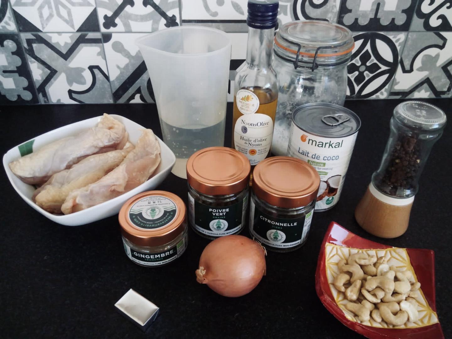 Ingrédients pour le poulet coco citronnelle