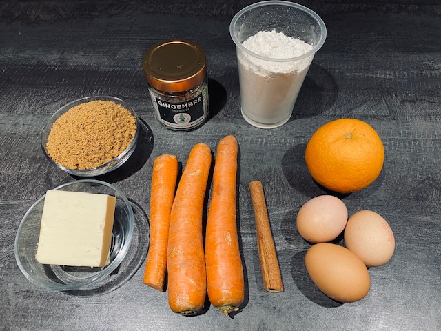 Ingrédients pour le cake carottes et gingembre Bio