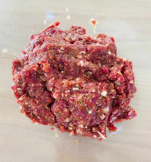 Mélange viande et herbes et épices bio